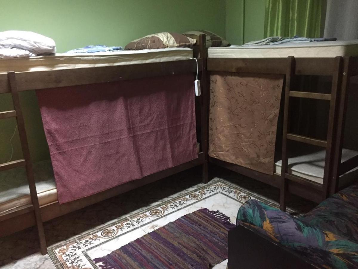 Ararat-Shulyavskaya Hostel Kiev Exteriör bild